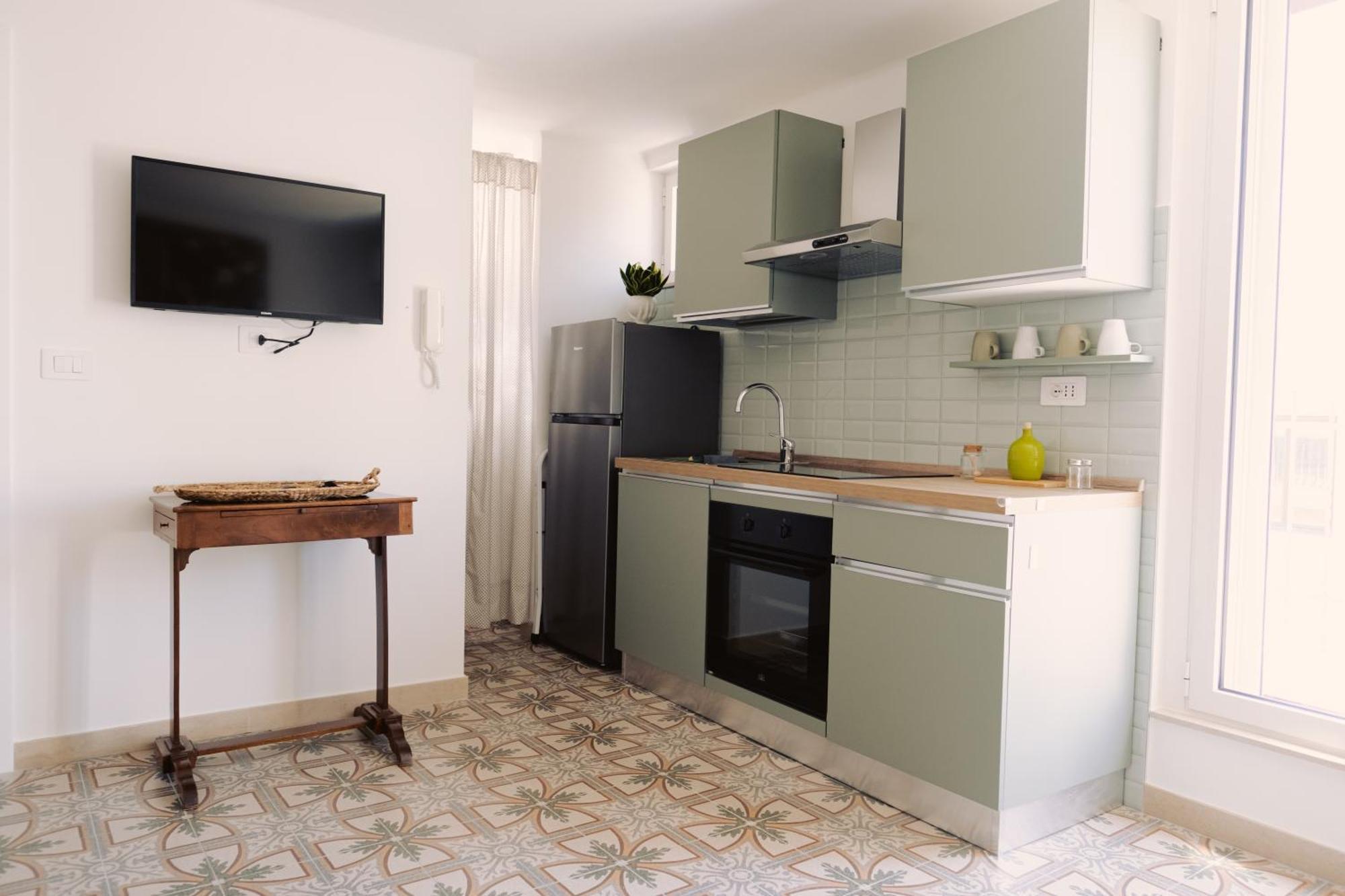 Casa Antonia - Terrace & Suites Бари Экстерьер фото