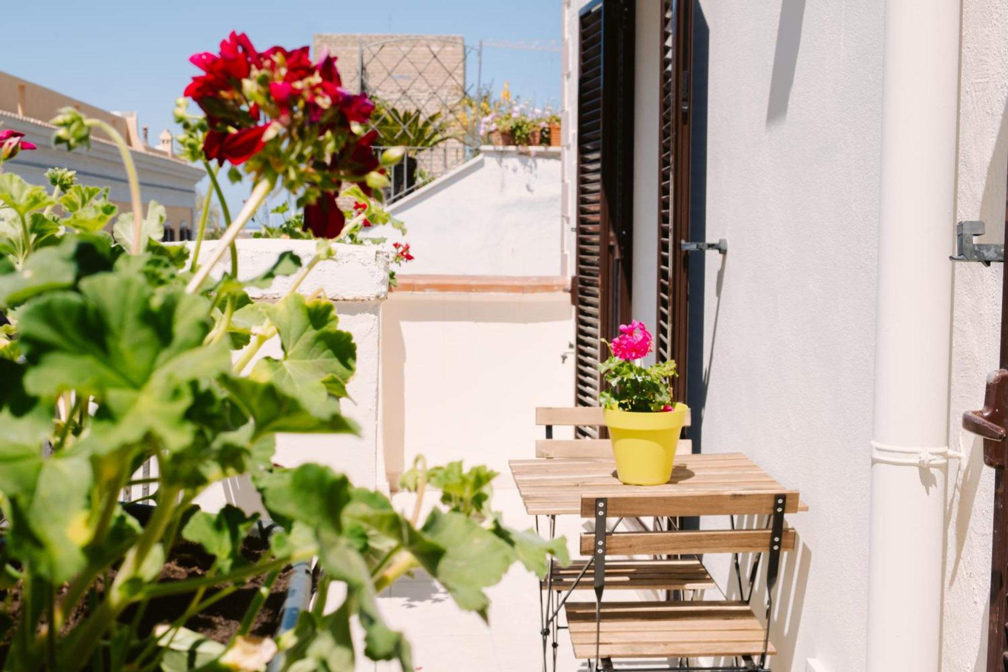 Casa Antonia - Terrace & Suites Бари Экстерьер фото